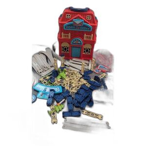 Multicolor 2-In-1 Post Office Bookstore Train Set With Tracks & Accessories